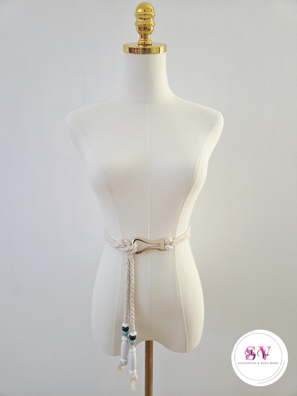 Beige rope belt with gold buckle and beaded decor